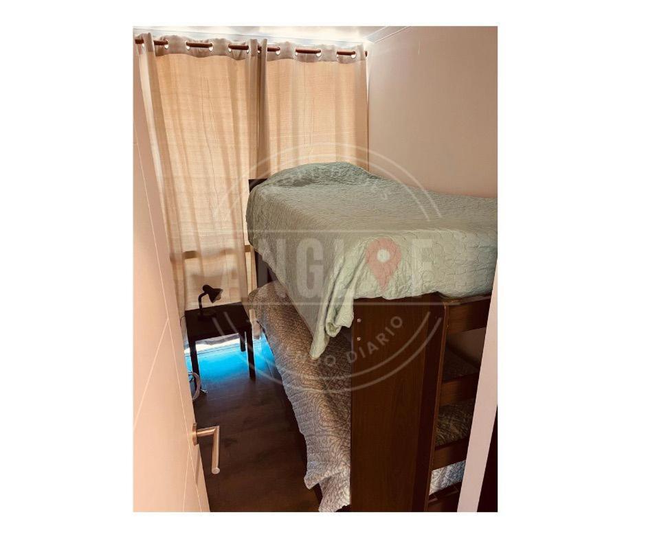 Comodo Departamento Cerca Del Hospital Y Con Vista Al Mar, Se Posee Factura En Caso De Solicitar Apartamento *